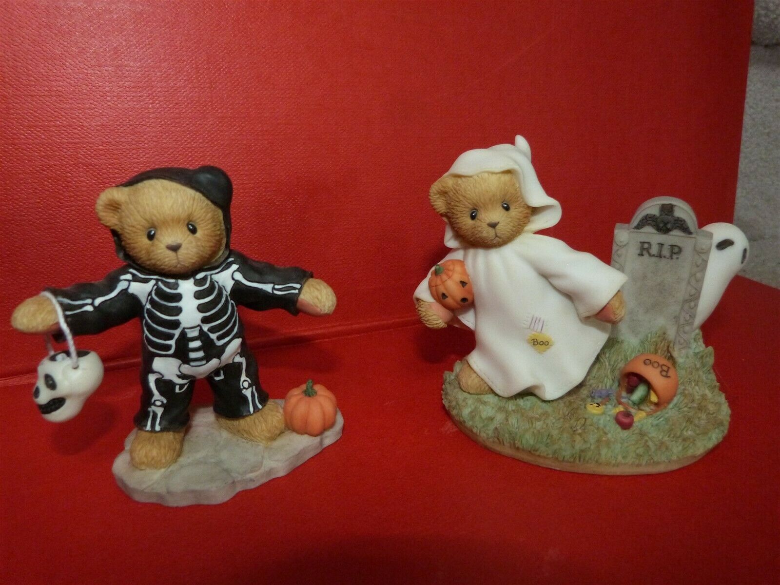 Cherished Teddies Halloween Glow In The Dark Sullivan Skeleton & Cassandra